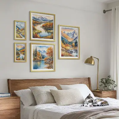 Zestaw obrazów w ramie do galerii ściennej z jesiennym motywem gór rzek i domków