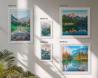 Zestaw obrazów w ramie do galerii ściennej z krajobrazami gór, jezior i lasów