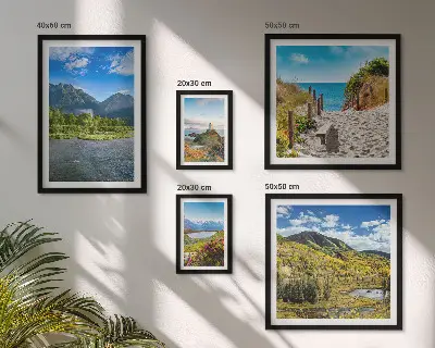 Galeria obrazów na ścianę z motywem krajobrazów gór i plaż