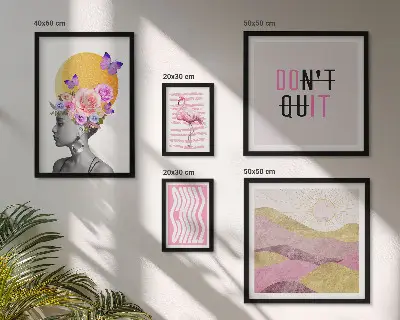 Galeria obrazów na ścianę z motywem kwiatów w stylu boho