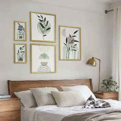 Zestaw obrazów w ramie do galerii ściennej stylowe grafiki z motywem roślinnym