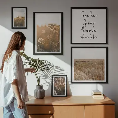 Galeria obrazów na ścianę z motywem naturalnych pejzaży, kwiatów i sentencji