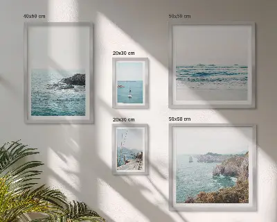 Zestaw obrazów w ramie do galerii ściennej spokojne morskie widoki z plażami i klifami
