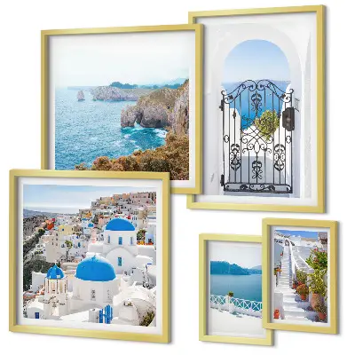 Zestaw obrazów w ramie do galerii ściennej z motywem błękitnego morza i domków na Santorini