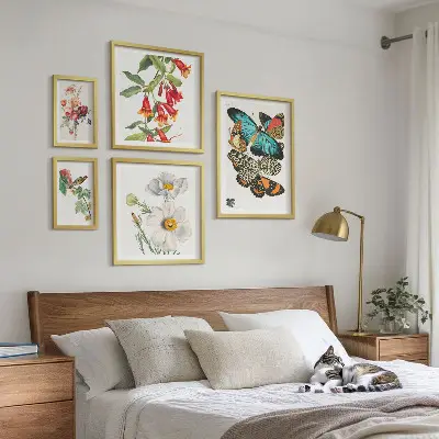 Zestaw 5 obrazów w ramie z motywem kwiatów, motyli i ptaków w stylu vintage