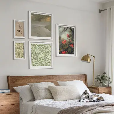 Galeria obrazów na ścianę z motywami kwiatów i ptaków w stylu naturalnym