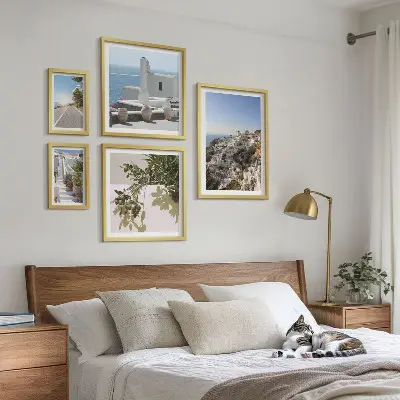 Zestaw obrazów dekoracyjnych z malowniczymi widokami Santorini