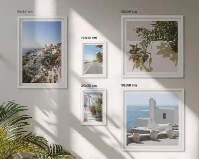 Zestaw obrazów dekoracyjnych z malowniczymi widokami Santorini