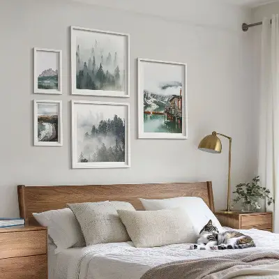 Zestaw obrazów w ramie do galerii ściennej górskie krajobrazy z domkami i wodą
