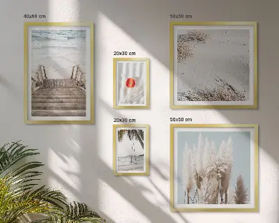 Zestaw obrazów w ramie do galerii ściennej z motywem plażowych widoków i natury