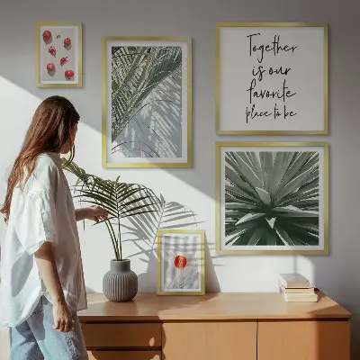 Zestaw obrazów w ramie do galerii ściennej w stylu boho z motywem roślin i owoców tropikalnych