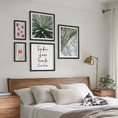 Zestaw obrazów w ramie do galerii ściennej w stylu boho z motywem roślin i owoców tropikalnych