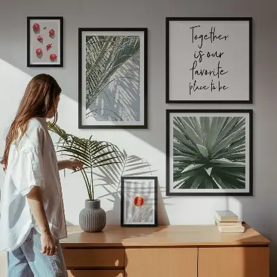 Zestaw obrazów w ramie do galerii ściennej w stylu boho z motywem roślin i owoców tropikalnych