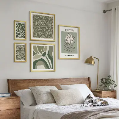Zestaw 5 obrazów w ramie z motywem abstrakcyjnych roślinnych form w stylu boho