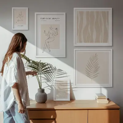 Zestaw 5 obrazów w ramie o tematyce minimalistycznej