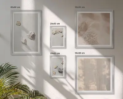 Zestaw obrazów w ramie do galerii ściennej z motywem kamieni plażowych w stylu boho