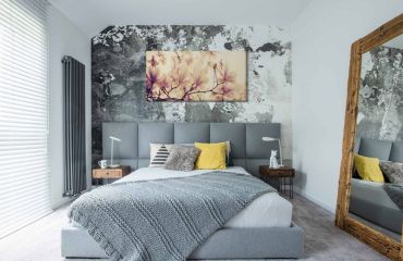 Sztuka spotyka przestrzeń: jak obrazy boho ożywiają loftowe wnętrza