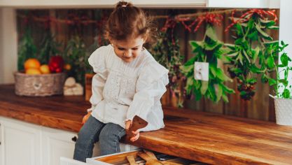 Co sprawdzi się na ścianie nad blatem kuchennym? Przegląd rozwiązań